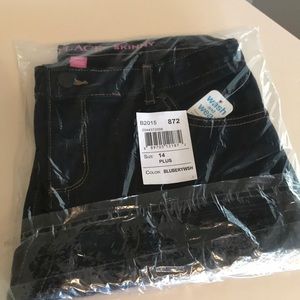 NWT Children’s Place girl’s jeans